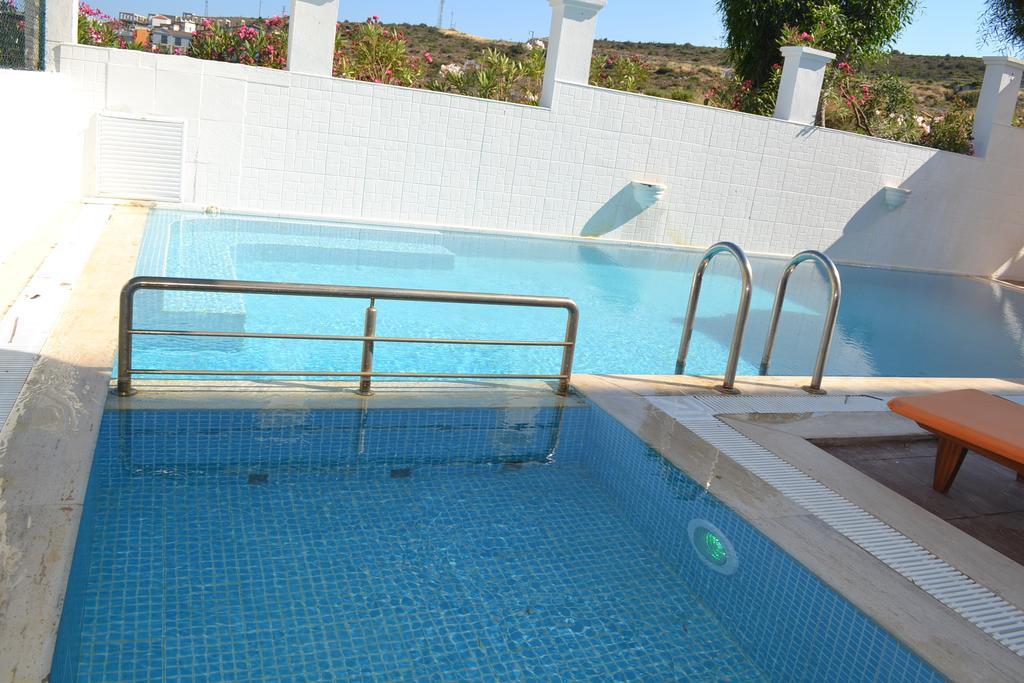 Lapis Port Surf Hotel 阿拉恰特 外观 照片